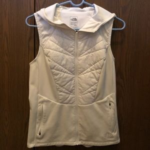 The North Face lightweight vest SZ M